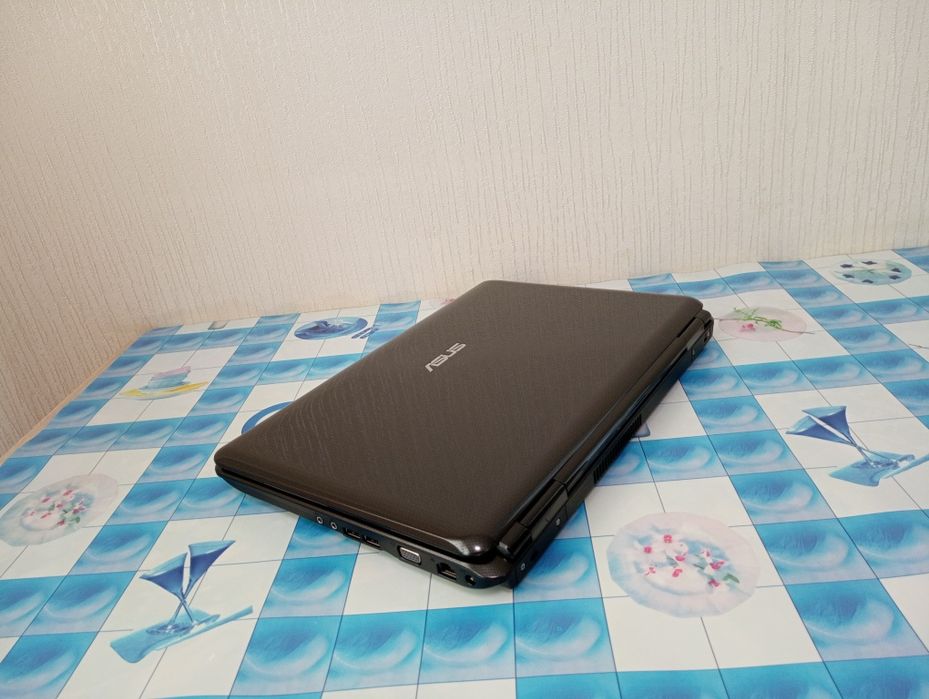 Хороший Ноутбук Asus 2 ядра 15.6'HD' 250 Гб Wi Fi 2 Гб ОЗУ Intel Идеал