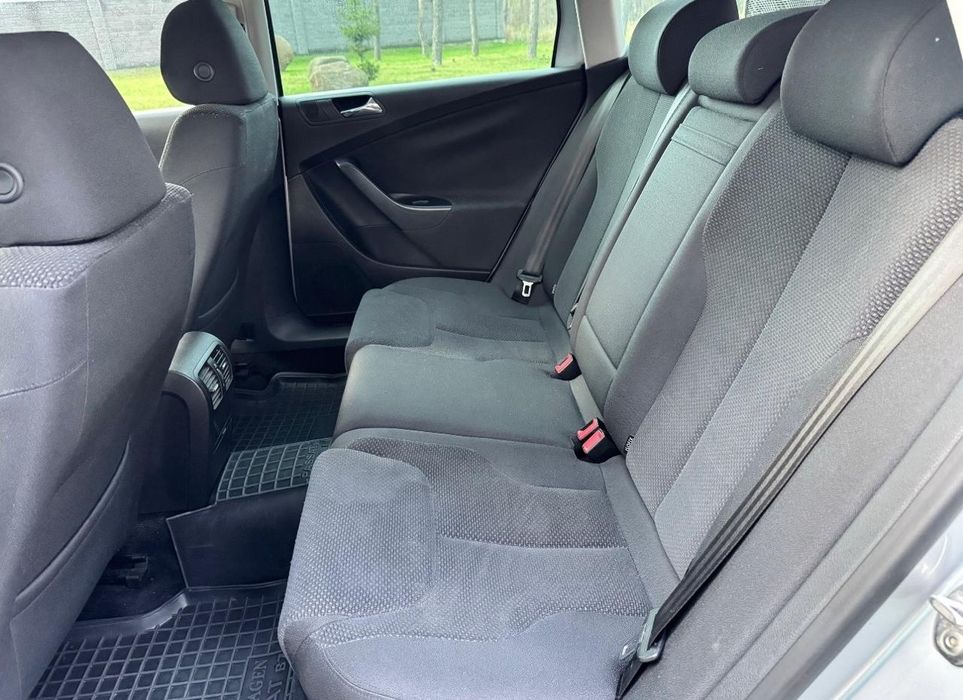 Автомобіль   Volkswagen b6