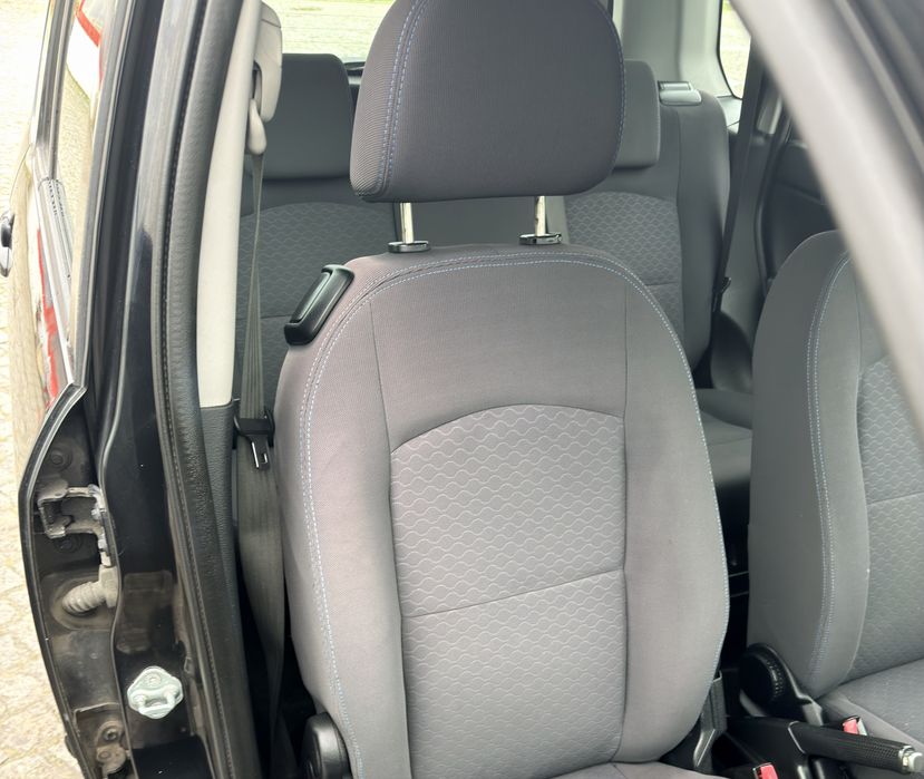 Mazda 2 1.2 16V muito nivo