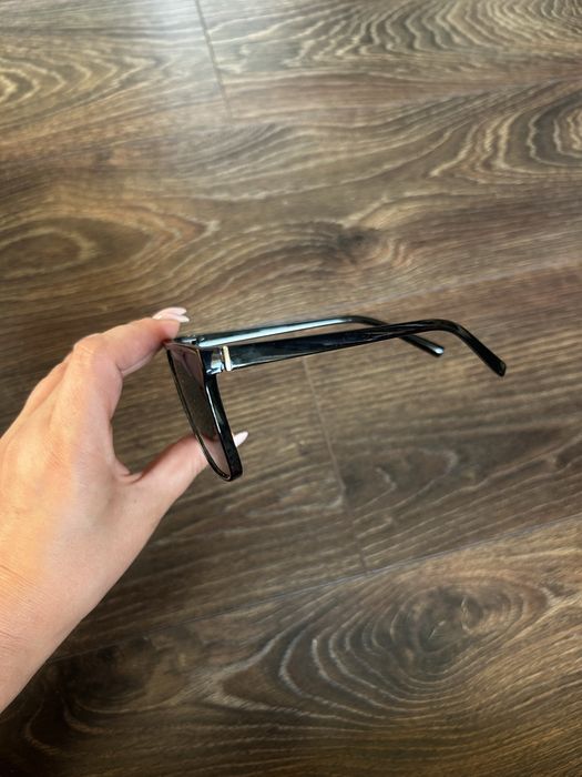 Czarne damskie okulary przeciwsłoneczne