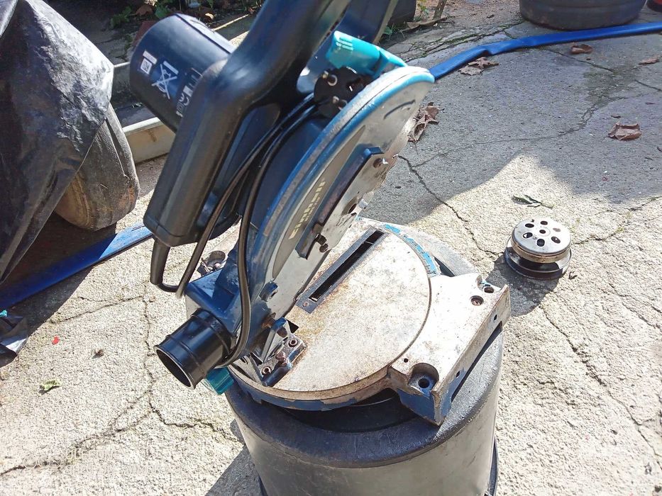 serra de esquadrias em bom funcionamento