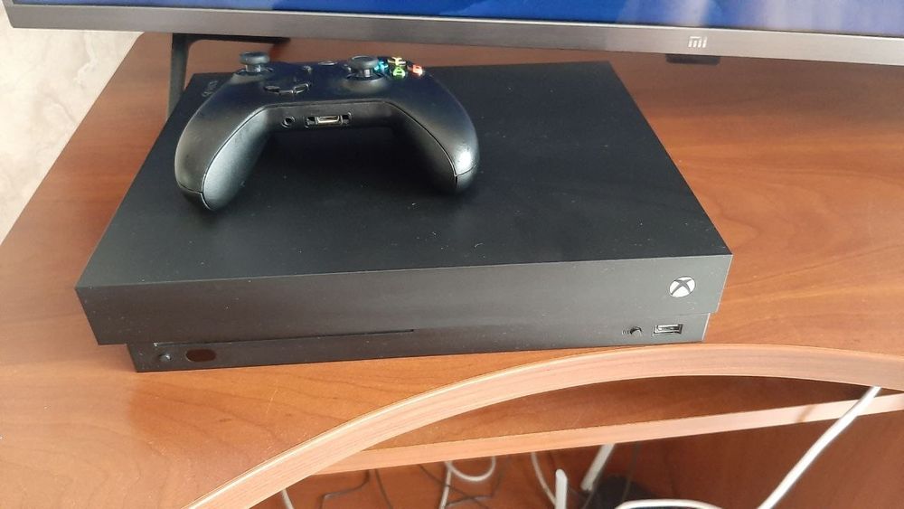 Продам xbox one x