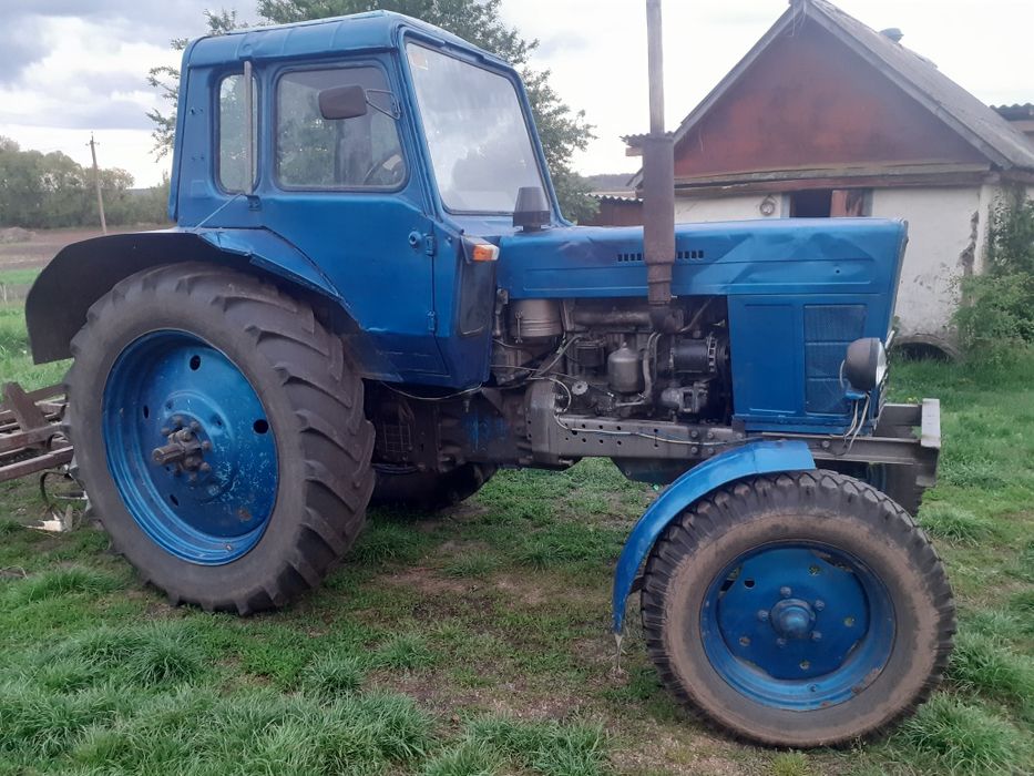 МТЗ 80 в робочому стані