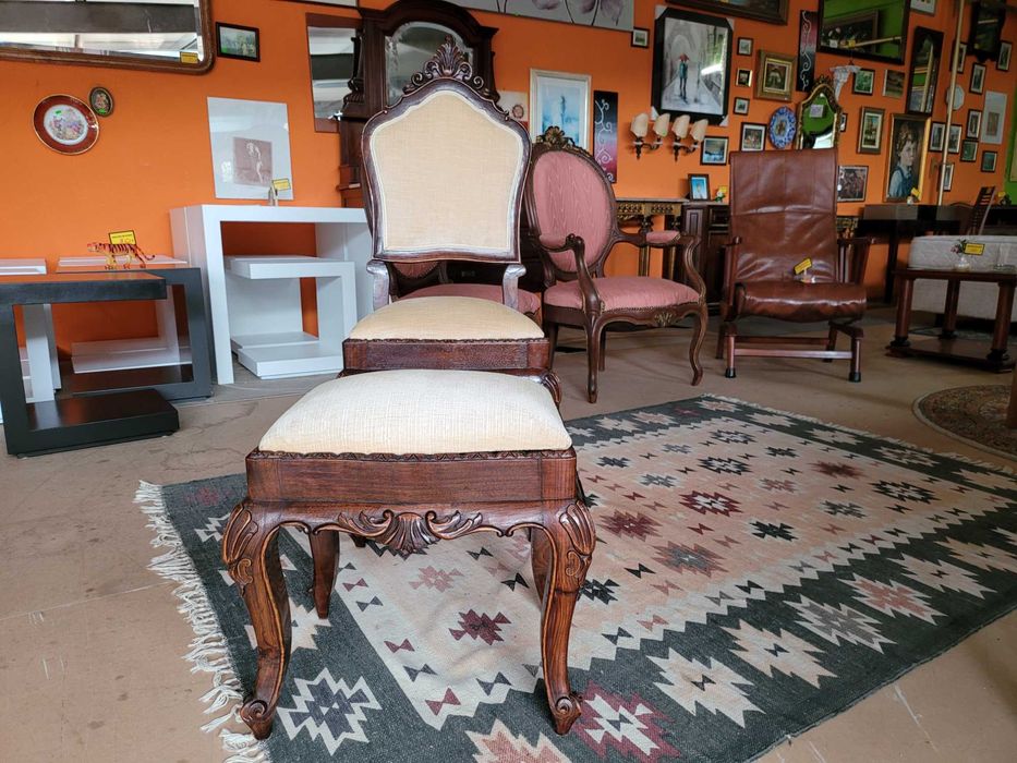 Conjunto antigo de cadeira e banco - Muito bom estado geral