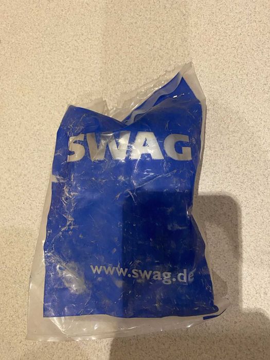 Отбойник заднего амортизатора SWAG 30918374