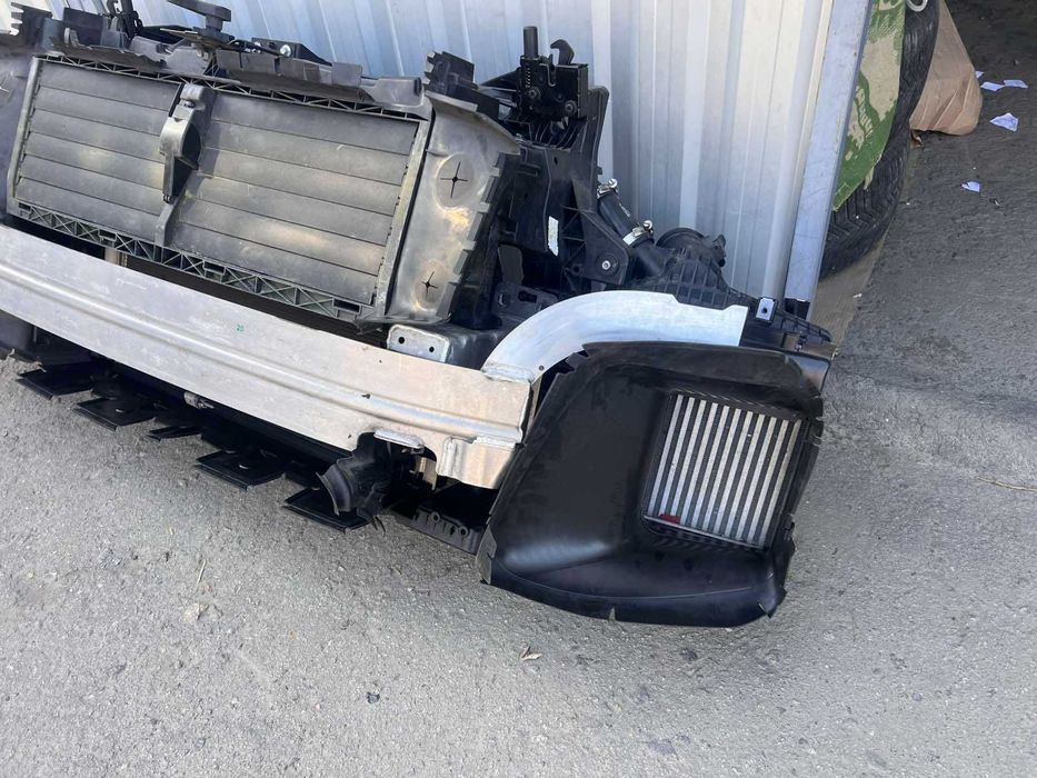 Q7 4M телевізор в зборі пас установочна панель радиатор жалюзи Рестайл