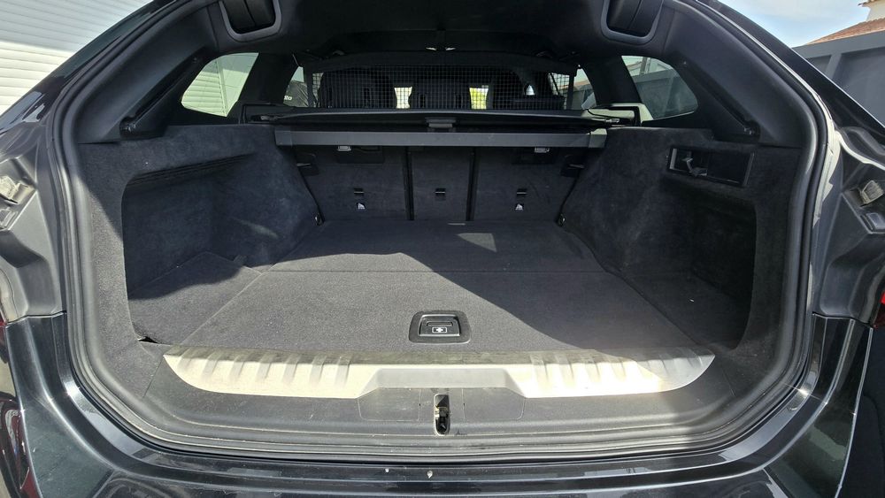 BMW320e Touring Corporate Edition Auto Plug-In