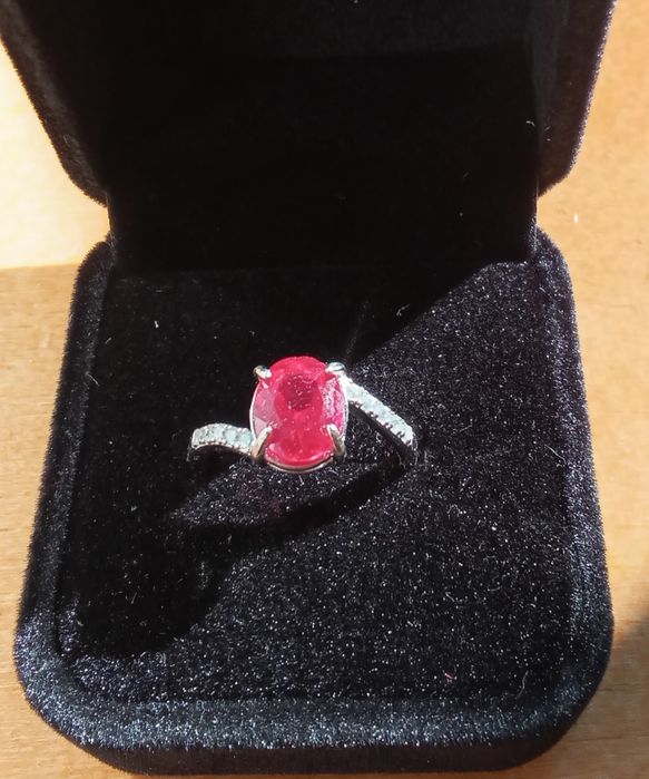 Anel em Prata 925 com Safira Certificada