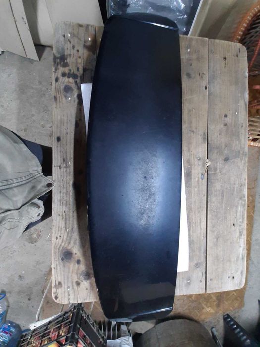 Продам задній спойлер Ауді Q3 на кришку багажника 8U0827933