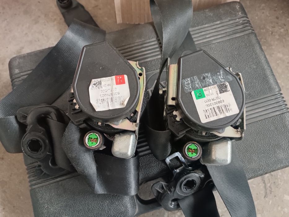 Ремені безпеки Ленд ровер діскавері!