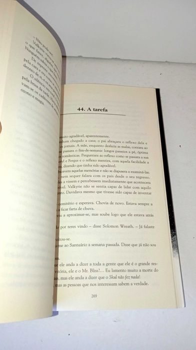 O detective Esqueleto - Os Sem Rosto