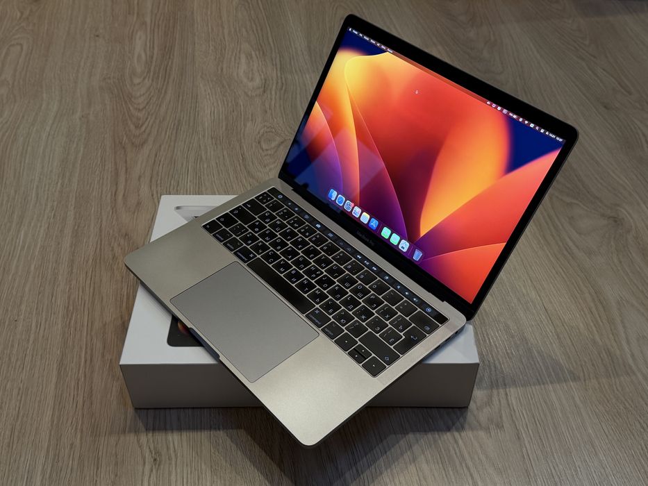 Macbook Pro 13 | A1706 | Touchbar | Nowa bateria | 3,1GHz i5 16GB RAM