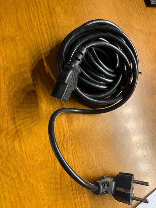 Various Types of Computer Cables64297808948353123