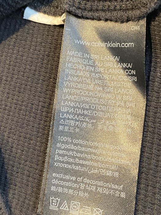 Bluzka zdługim rękawem