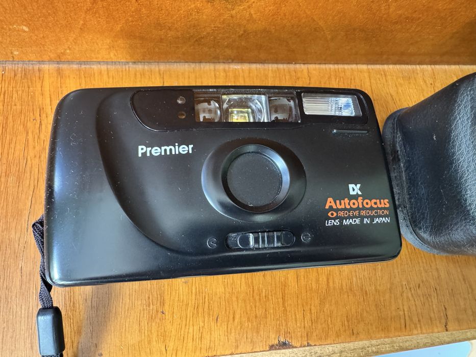 Вінтажний плівковий фотоапарат «Premier Autofocus DX» (35 мм) + чохол
