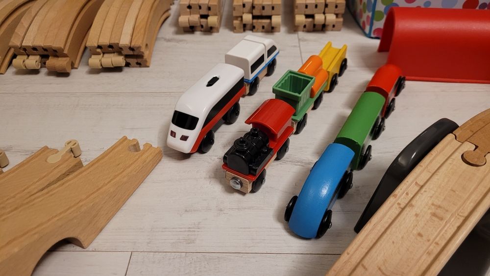 Kolejka drewniana Ikea, pociągi, tory, rozjazdy, wiadukty mega zestaw