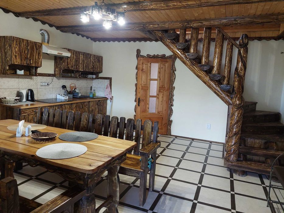 Оренда садиби "Пустошак"У селі Біласовиця.155