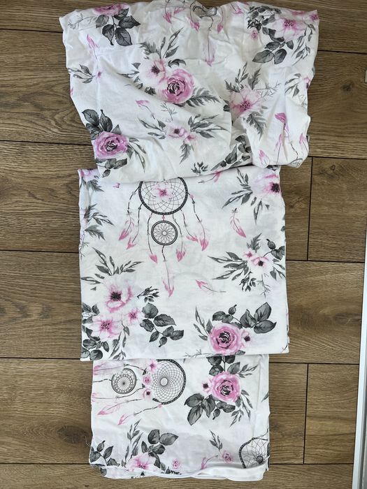 Komplet pościeli dziecięcej – 2 zestawy + prześcieradła + wypełnienie