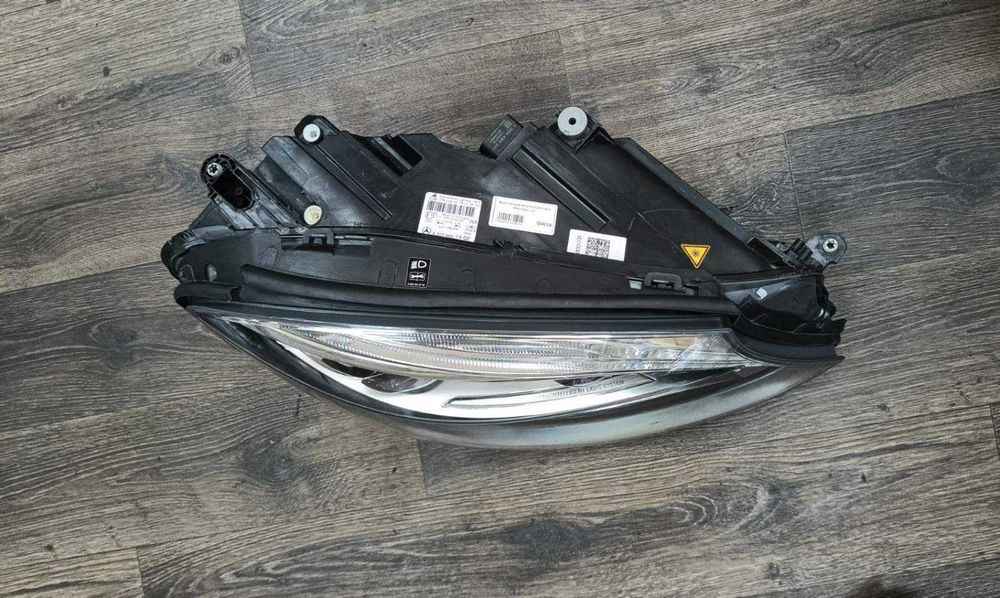 LED Фары Mercedes-Benz S-class w222 A 222 906 13 02  / A 222 906 14 02