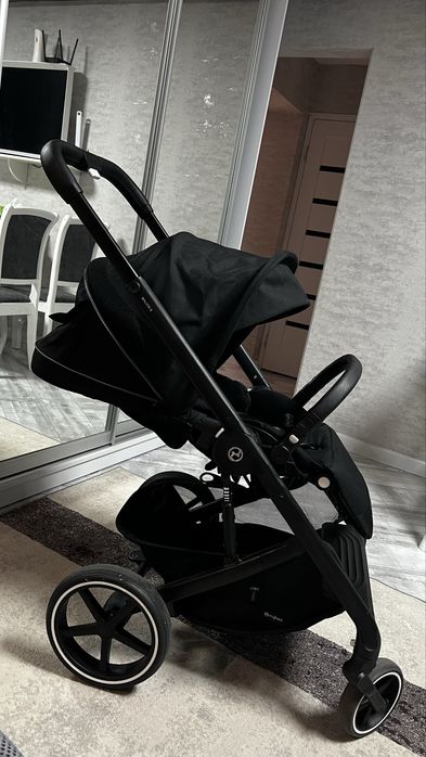 Продам коляску прогулку Cybex balios S Lux 2024 чёрную
