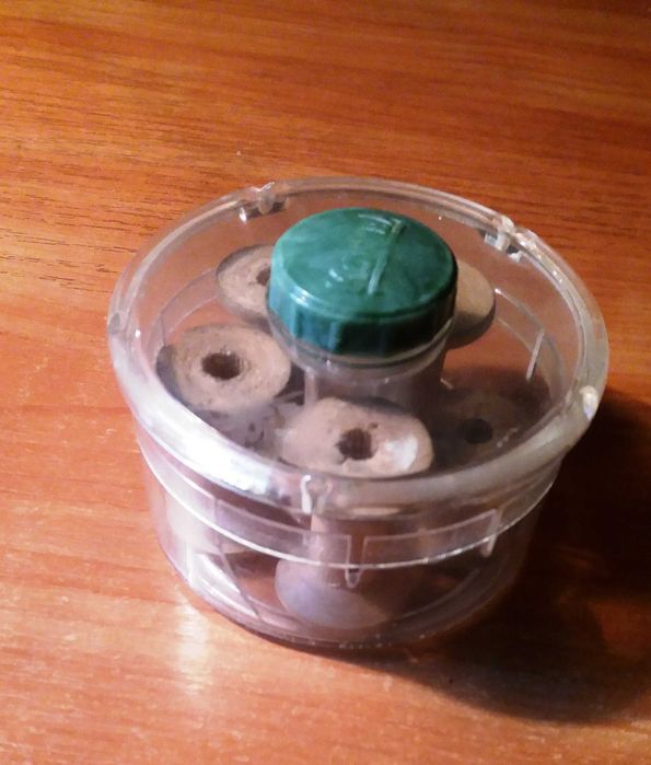 Органайзер с набором деревянных катушек для ниток СССР. Антиквариат