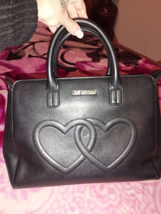 Mala de senhora Love Moschino.