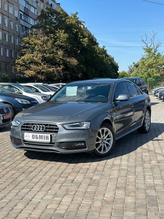 Продам Audi A4 S-Line 2014 рік можлива розстрочка,кредит,обмін!