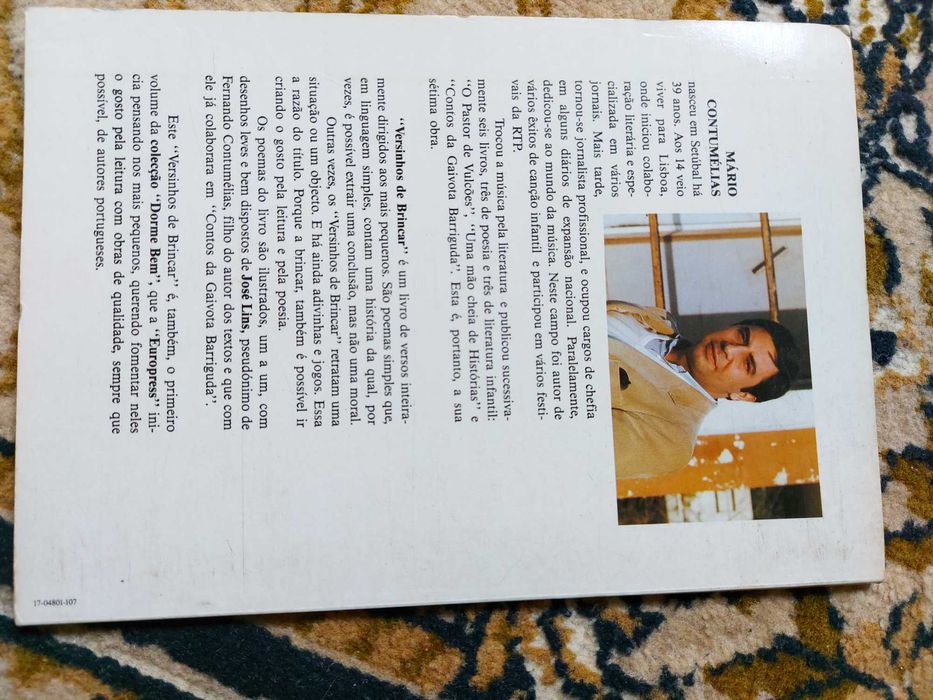 Livro versinhos de brincar