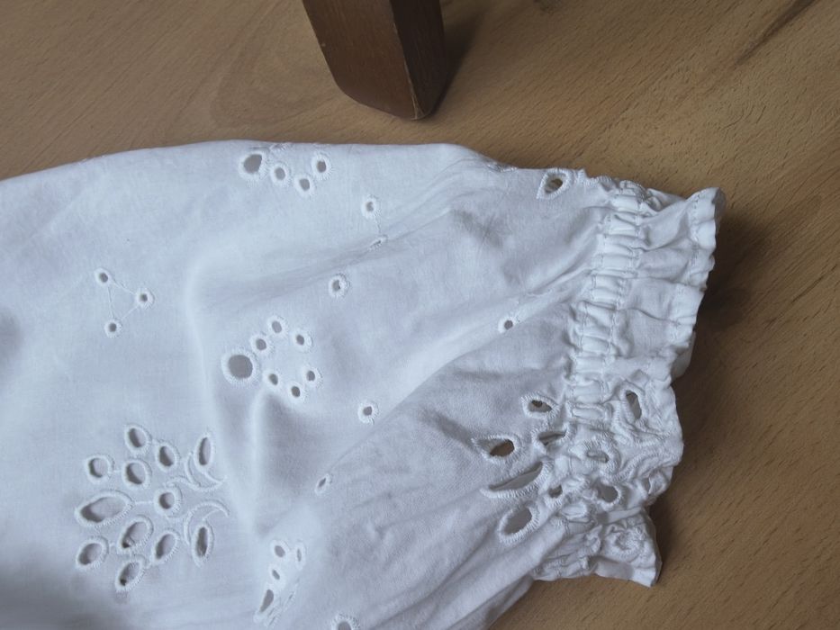 Piękna ażurowa bluzka sprzedaż