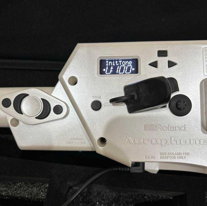 Multi instrumento Digital Roland aeropone AE 10