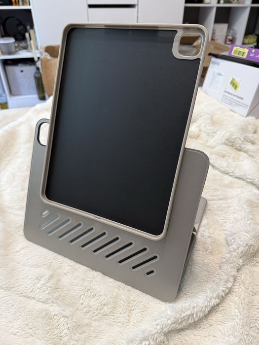 Чохол ESR Shift Magnetic Case Black для iPad 13 (2024, 7 Generation)