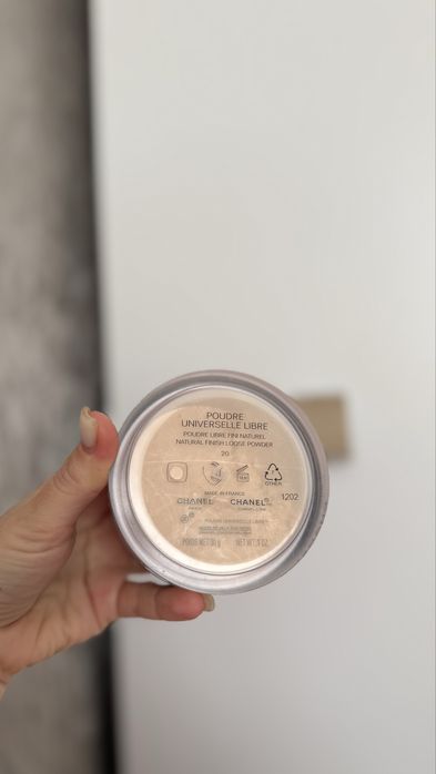 Розсипчаста пудра Chanel Poudre Universelle Libre