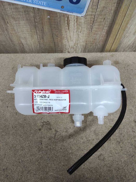 Бачок антифризу розширювальний 2.4L Jeep Cherokee