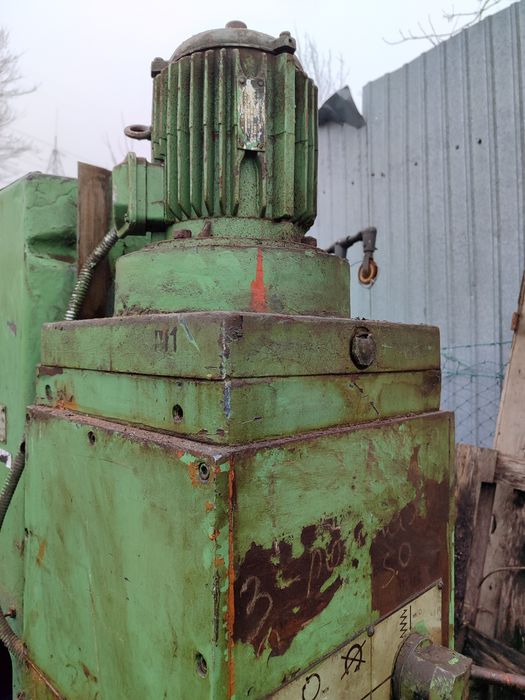 Продам сверлильный станок 2н135