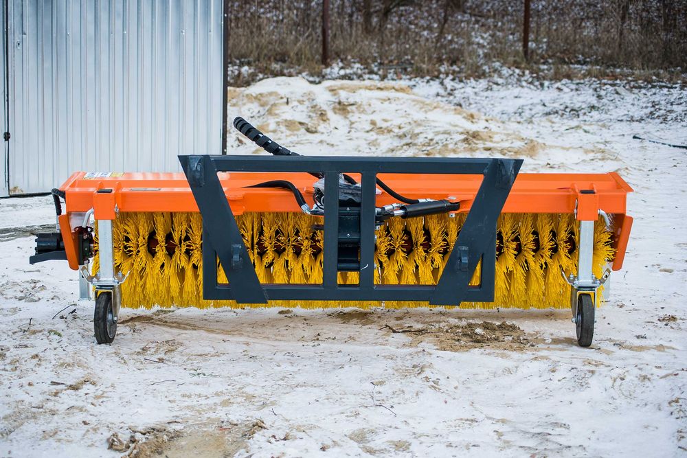 Zamiatarka ZE ekonomiczna szczotka do ciągnika ładowarki JCB