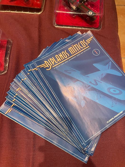 Diversos aviões de coleção