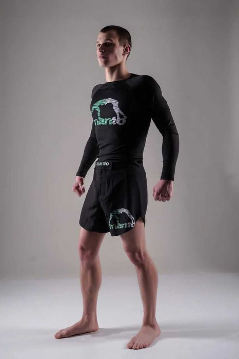 Комплект Рашгард + Шорти Manto