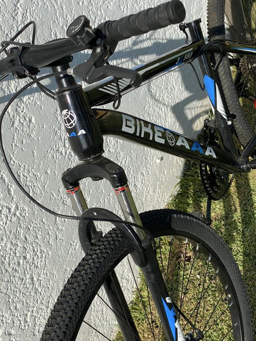 Vendo bicicleta por falta de uso, acessorios de crianca nao incluidos