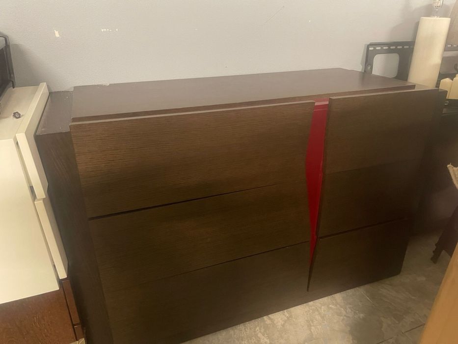 Comoda de seis gavetas