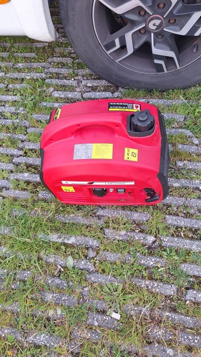 Vendo geradore 220v