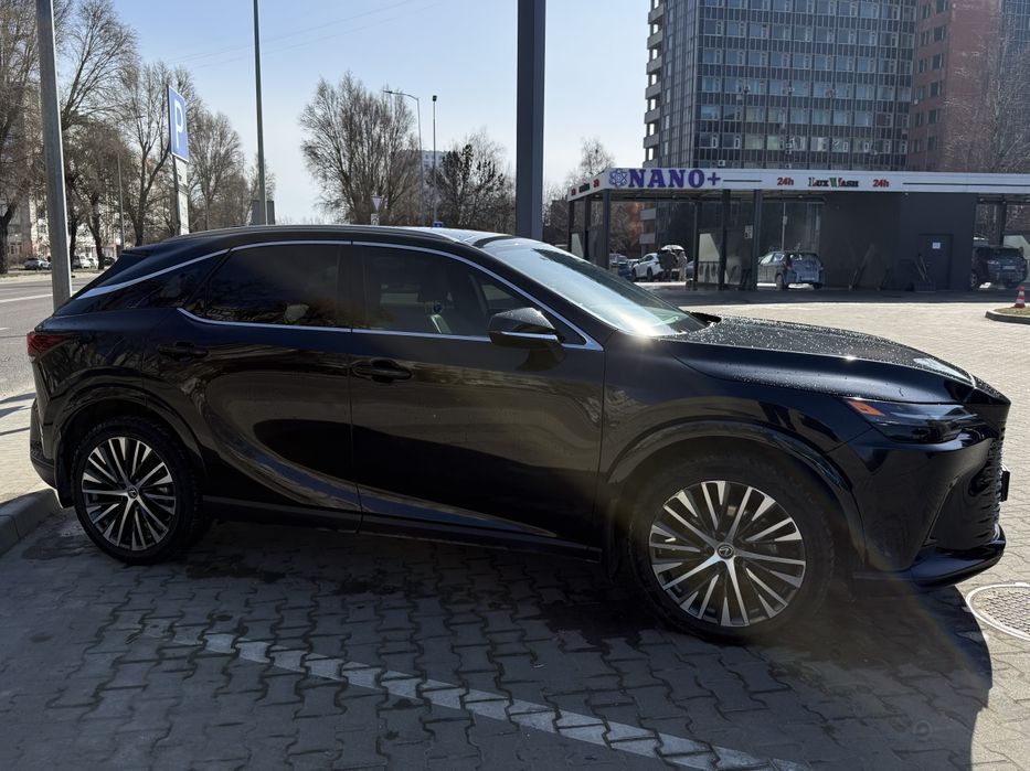 Продаж LEXUS RX 350h AWD