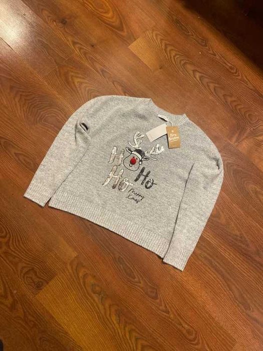 Szary Damski Sweterek Z Reniferem