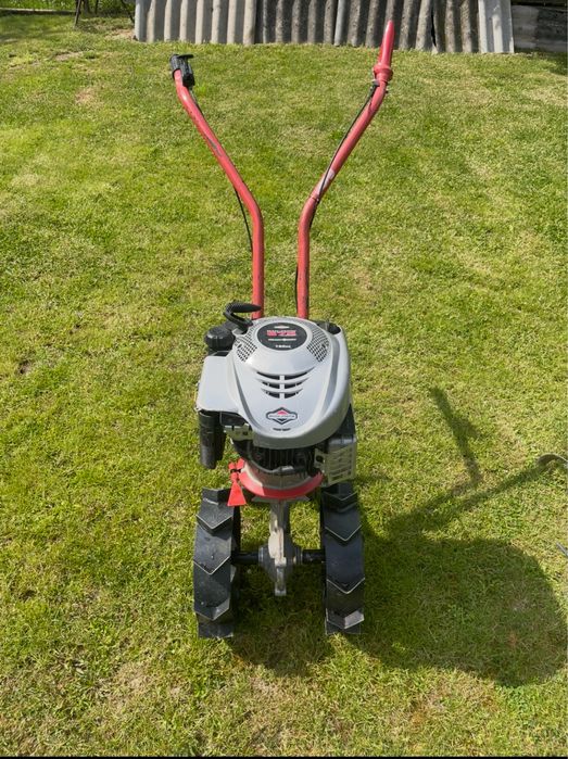 Продам мотоблок Briggs Stratton