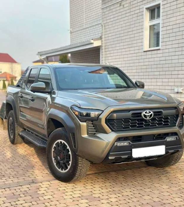 Toyota Tacoma 4х4  2024