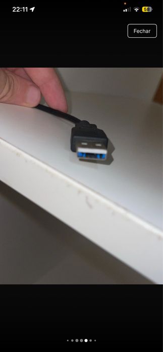 Webcam HD 1080P com redução de ruído, foco automático, fácil instalação e alta compatibilidade.