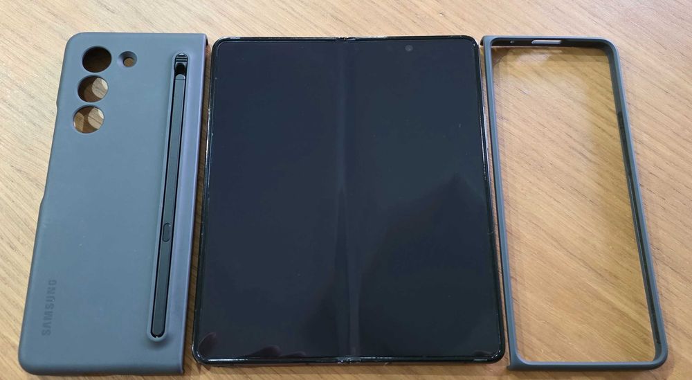 Samsung Z Fold5 5G 256GB - Desbloqueado - Dual SIM