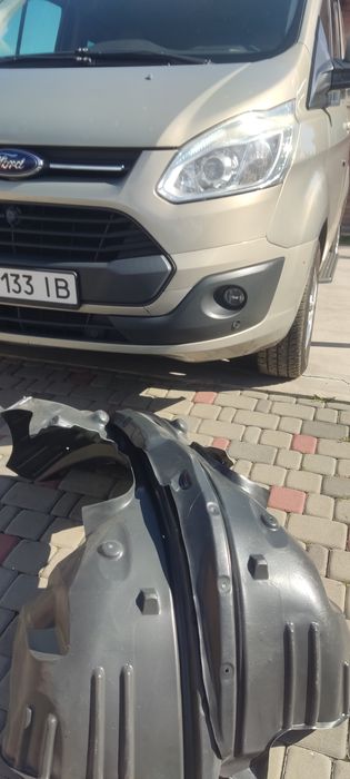 Продам підкрилки Ford tourneo custom