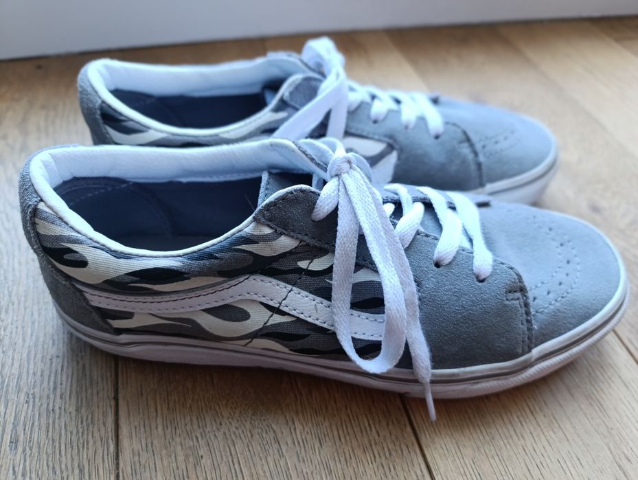 Vans Junior rozmiar 39 zamasz -materiał