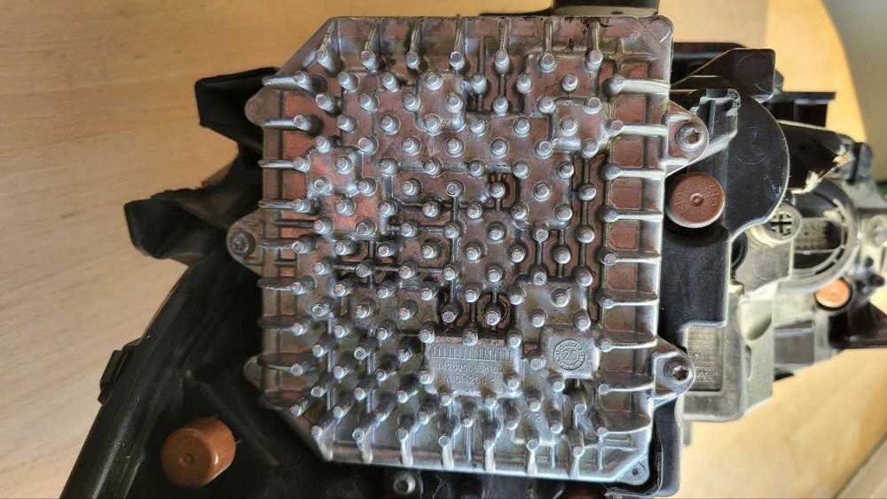 [ПІД РЕМОНТ, НА ЗАПЧАСТИНИ] Фара права Jeep Cherokee KL 2019 - 2022