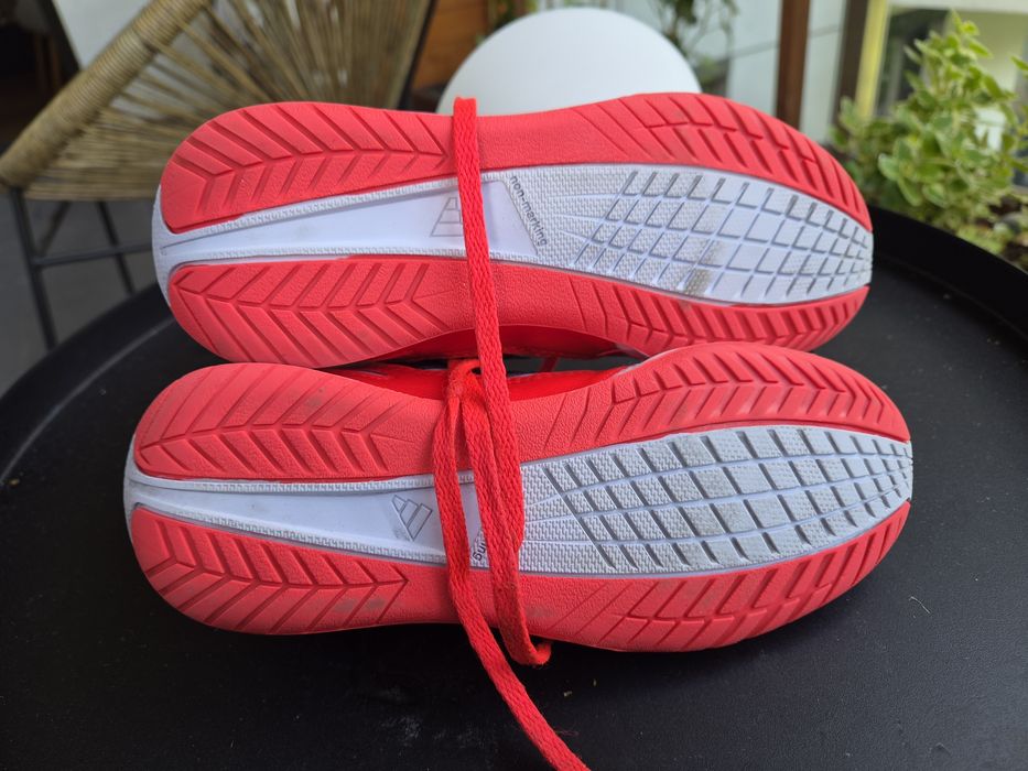 Buty na halę, halówki adidas r. 33